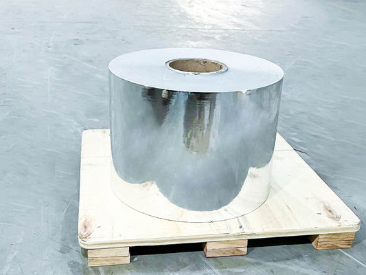 Selbstklebende Rollenetikettmaterialien Film 1000m Länge Leicht Silber BOPP
