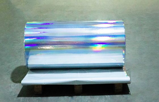 Verkleidungssicherheit Holographische selbstklebende Filmrolle 50 u Oberflächendurchmesser