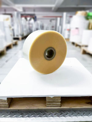 Durchsichtige BOPP-Klebstoff-Jumbo-Roll-Etiketten 1000m Länge Matte Silber PET