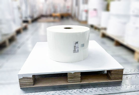 Durchsichtige BOPP-Rollenetiketten Materialien Kratzfeste Acrylklebstoff