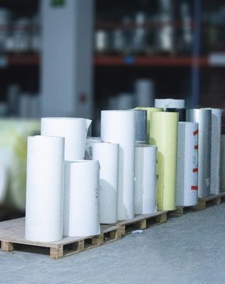 Kunststoffkarton Kraftklebstoff Thermalpapier Jumbo Roll Etiketten Ölkleber Typ