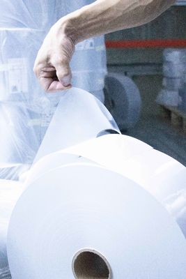 Papier mit Kupferplatte-Klebstoffbeschichtung