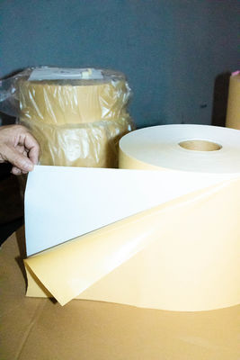 Heiß schmelzender Klebstoff Wärmeetikettenrolle, Kraftpapier Jumbo Roll 80u Oberflächendurchmesser