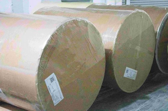 Nicht zu drucken Selbstklebendes Kraftpapier Rollen Wasseraktiviertes Klebstoff Abrasionsbeständig 80g