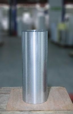 Guter Preis Brushed Silber PET Klebepapier, Matte Silberpapier 50μ Oberflächendurchmesser Online